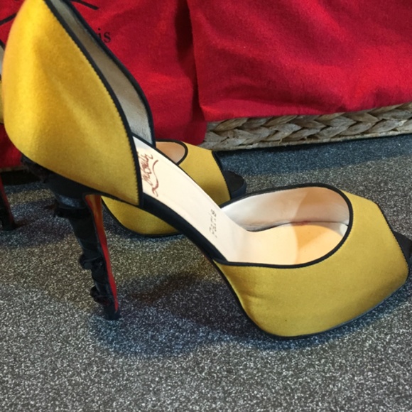 Christian Louboutin Mustard-Gold and Black Heels - Picture 11 of 16